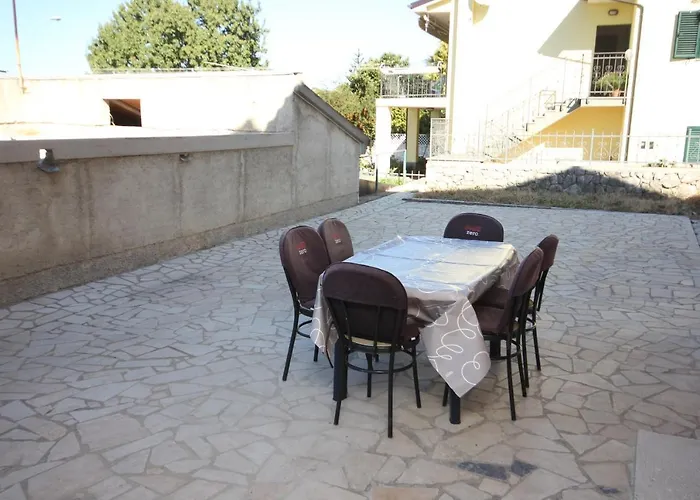 Appartement With A Parking Space Strmac, - 7402 *