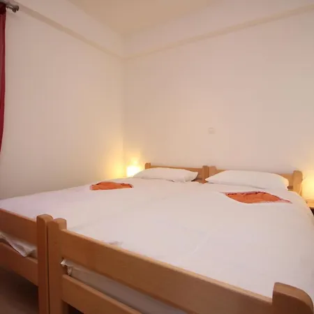 Apartment With A Parking Space Strmac, - 7402